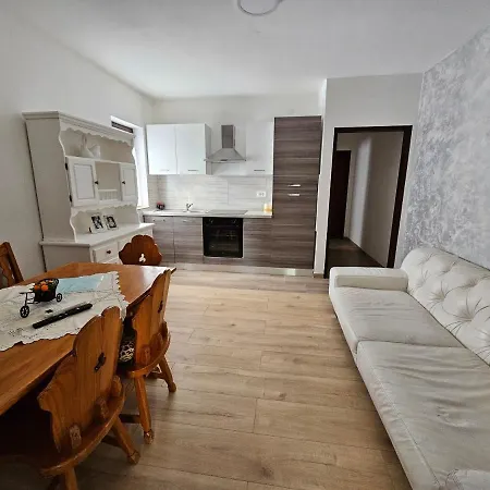 Apartment Lana